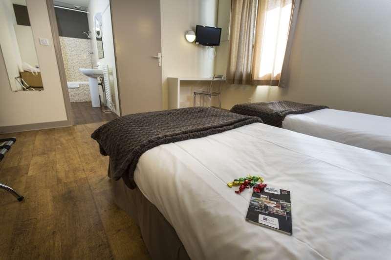 Brit Hotel du Parc Niort Chambre photo